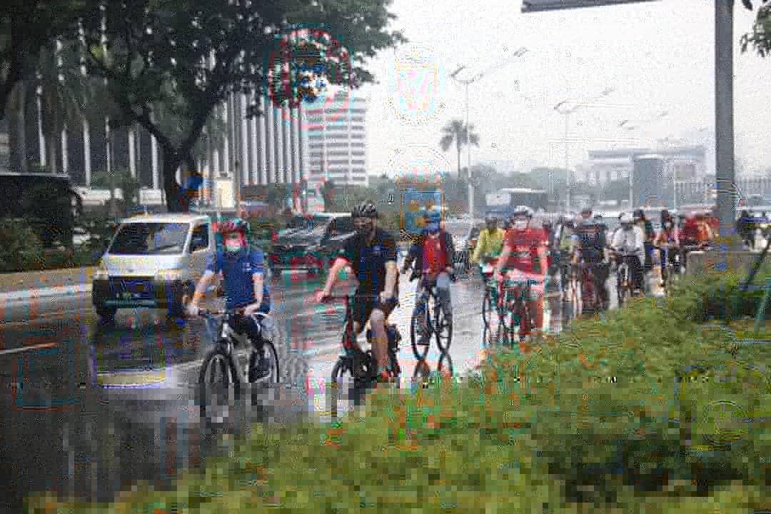 kebijakananies_'s tweet photo. Sebagai bagian dari EU Climate Diplomacy Week 2020, Gubernur Anies Baswedan bersama duta besar negara-negara Nordik bersepeda menuju Kantor Nordic Embassies, Jakarta Selatan, Kamis (5/11)
#JagaJakarta #JakartaLangitBiru #EUClimateDiplomacyWeek #UniEropa
@Reiza_Patters https://t.co/QSLa09Ir1e