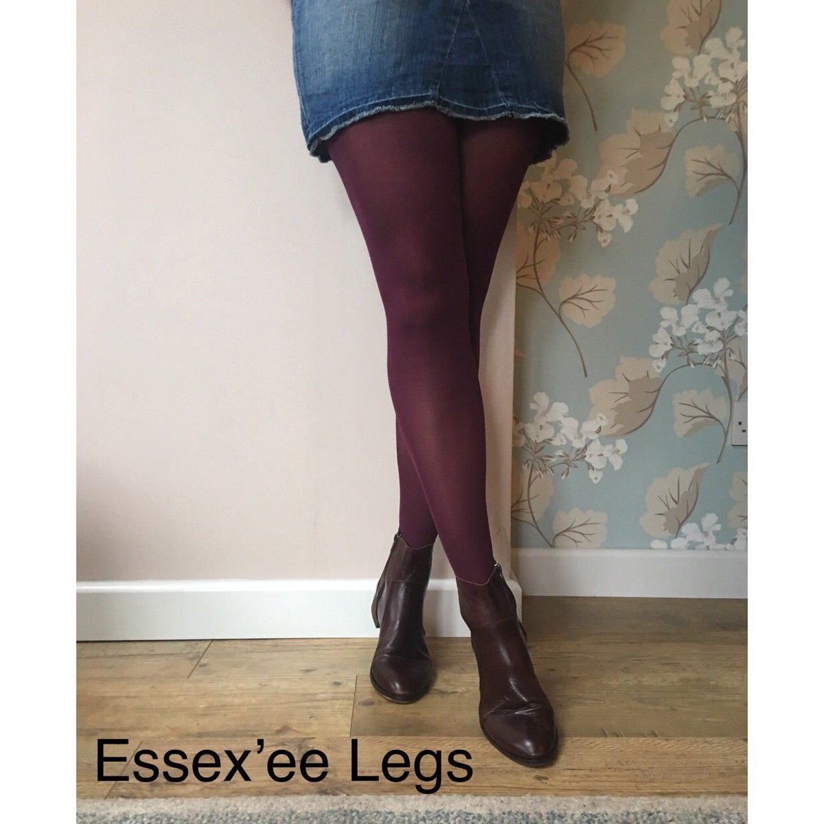 EssexeeLegs's tweet photo. Add vibrant colour this AW, in Simply Colour 40D opaque tights by Jonathan Aston #colouropaquetights #colourpantyhose #colourtights #simplycolour #jonathanaston 🛍⤵️
https://t.co/JitSXWHZLN https://t.co/a6EBJHx8mz