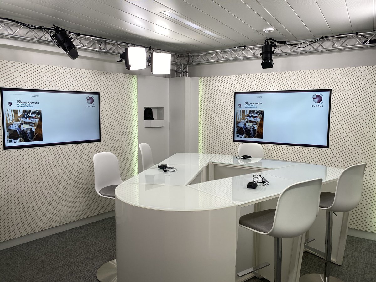 _FEDENE_'s tweet photo. [#EVENEMENT] l’émission du #SYPEMI se prépare au #StudioVictoires ! Rendez-vous à 11h sur notre chaîne #youtube, en direct : https://t.co/79f3EBHQy8 
#FacilityManagement #FM https://t.co/Q3kbeYGTAr