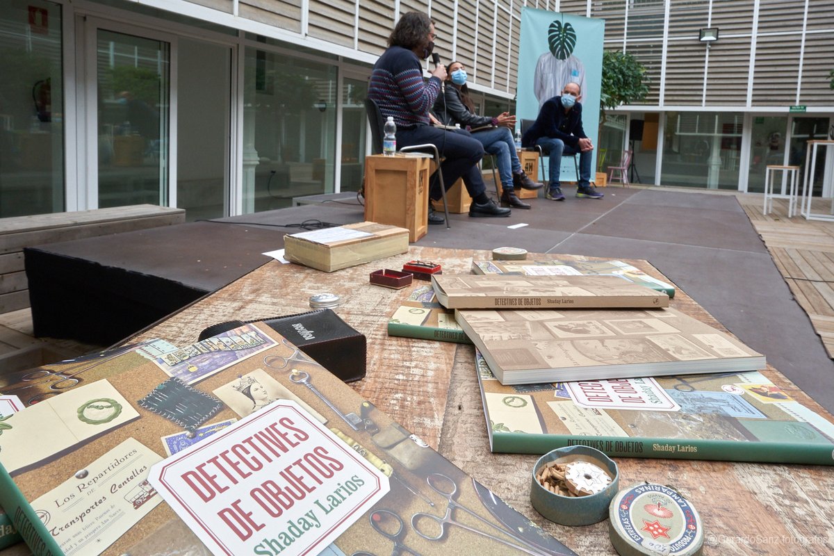 Resumen en imágenes de la jornada de ayer, con el espectáculo 'Los días felices' de @pmessiez, así como la presentación del libro 'Detectives de objetos' de <a href="/shadaylarios/">Shaday Larios</a>.

Fotografías de GerardoSanz fotógrafos.