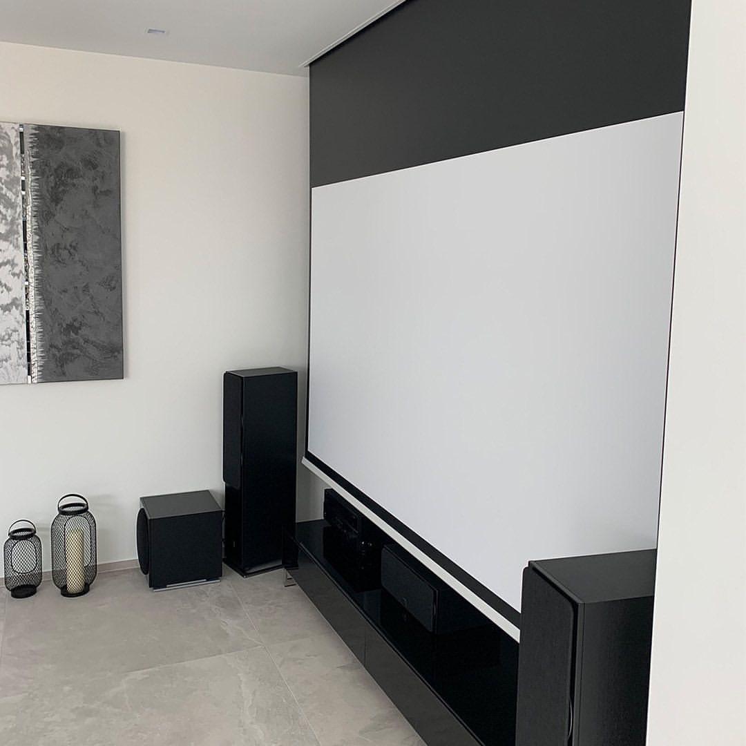 Norman_lbs's tweet photo. Home Theater In Action.
XYSCREEN 4K In-ceiling Motorized Projector Screen with Epson TW9400.
#hometheater #homecinema #hifiaudio #smarthouse #hifisystem #projectors #projectorscreen #movieroom #audiovisual #newhouse #smarthome #hometheaterdiy https://t.co/WsEljnMX5S