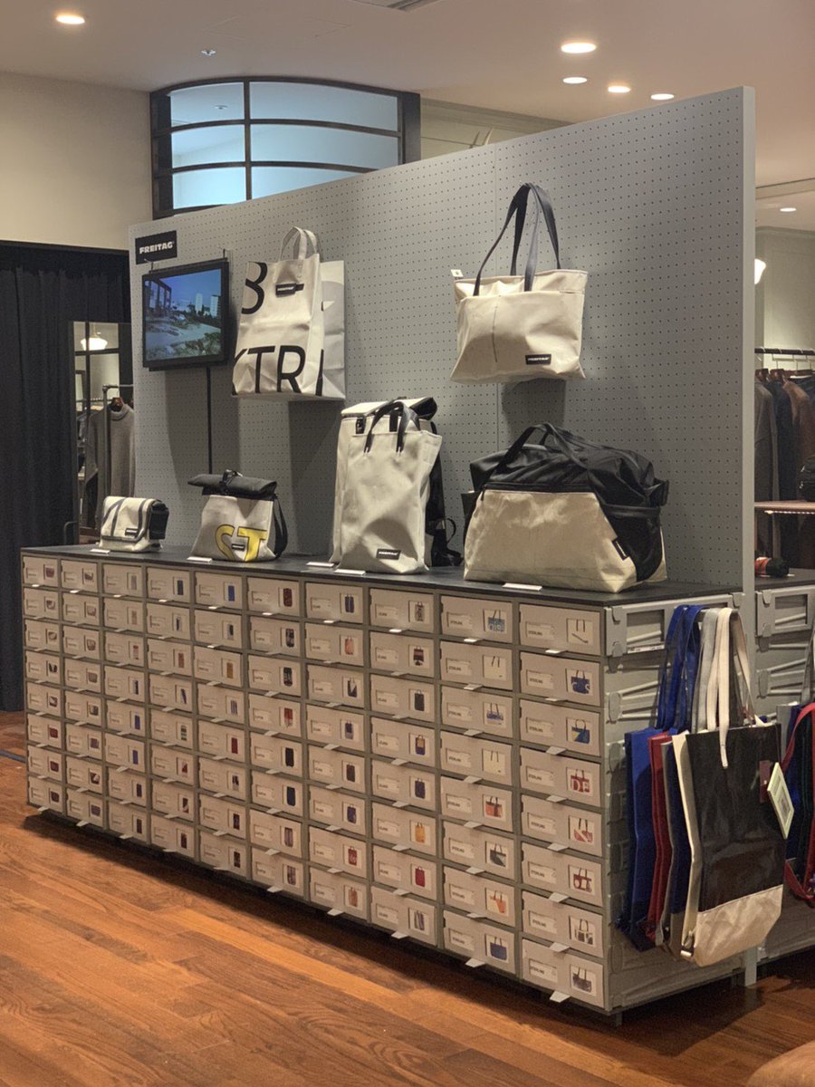 Uzivatel Urban Research Na Twitteru 11 5 木 より アーバンリサーチ ルクアイーレ店にて Freitag の取扱がスタートしました Freitag Frtg フライターグ 大阪