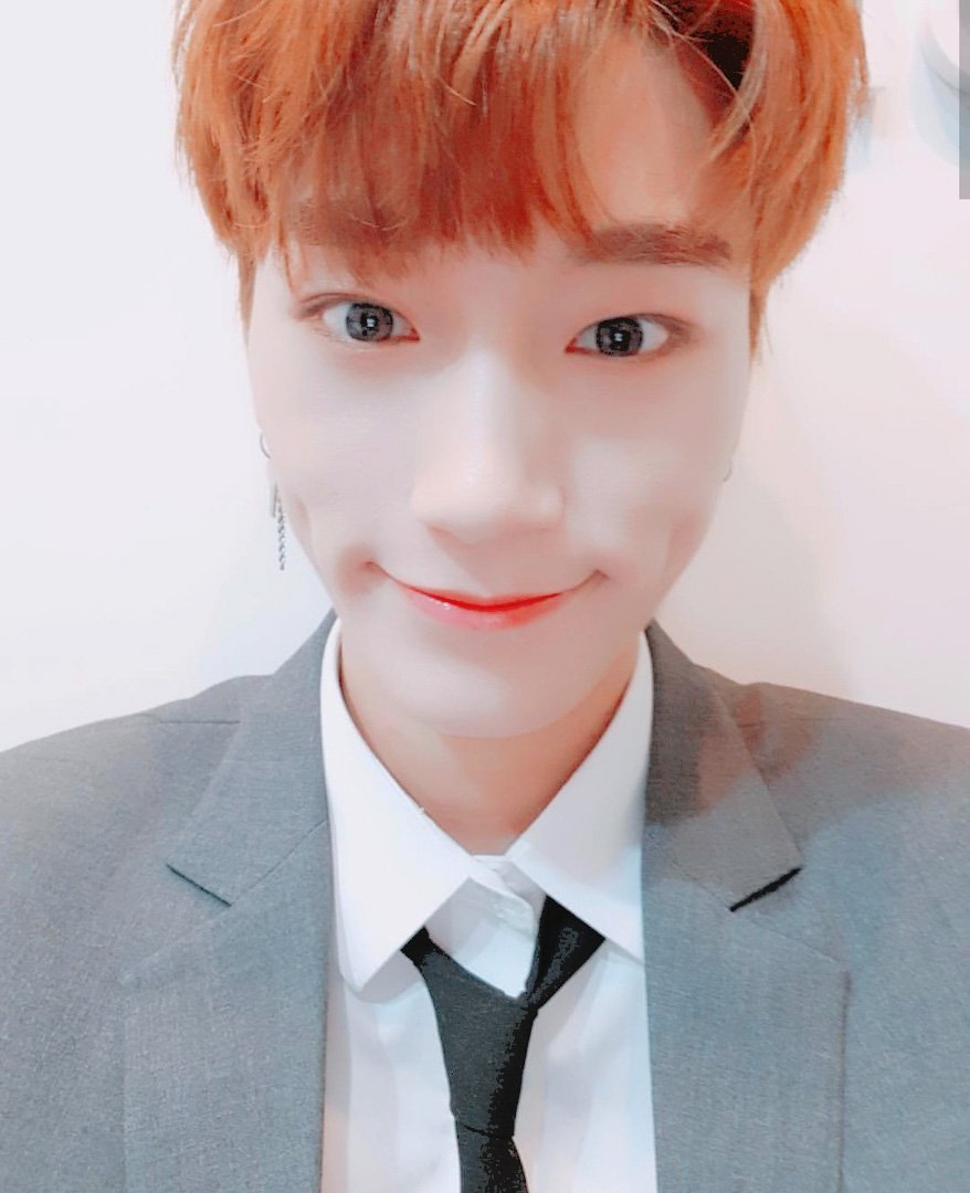 DREAMTEEZ_TWT's tweet photo. ⠀ꜜᥱıght makᥱs 𓂃 @. onᥱ ★ tᥱᥲm * 💿 — bıᥲggıo ıs［ lıstᥱnıng to ］#PINKDATEstream !

PINKDATE no sólo vino a #KillThisStream sino también a enamorarnos, y yo, como buen fan, consumo todo lo que mis reinas hagan. STREAM KILL THIS LOVE! https://t.co/T3HzQgScVG
