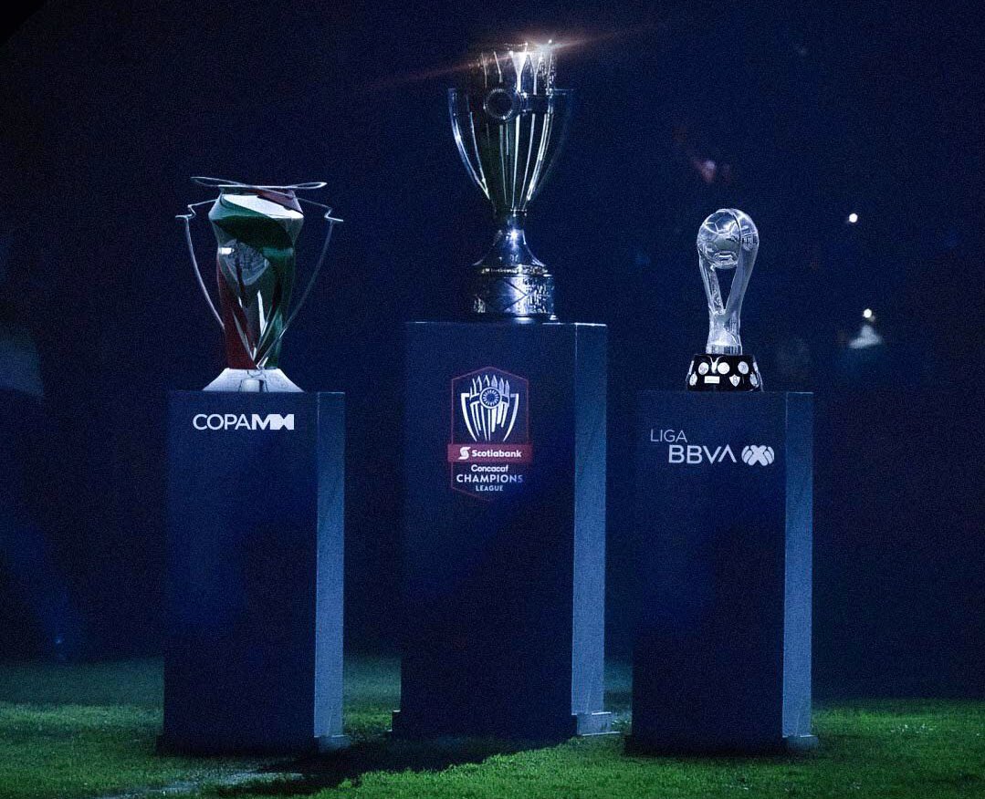 Denle la bienvenida al primer equipo que logró el TRIPLETE del Futbol Mexicano. MONTERREY 🎗