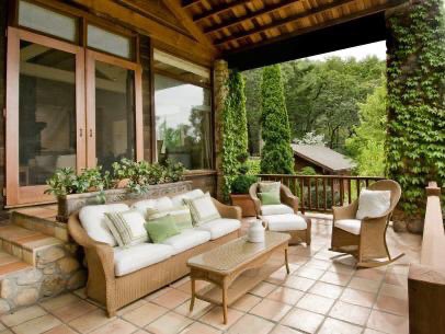 jayalexia_'s tweet photo. Home Decor Tip:  Make the Front Porch Welcoming
⁣
“The kitchen may be the heart of the home, but the front porch is like a handshake, welcoming visitors. . .
⁣
Source:  https://t.co/BzbUurXhyR
⁣
@jayalexia_ #jayalexia_ 
⁣
#porchdecor #porch #frontporchdecor #homedecor https://t.co/RFSUq4fhG8