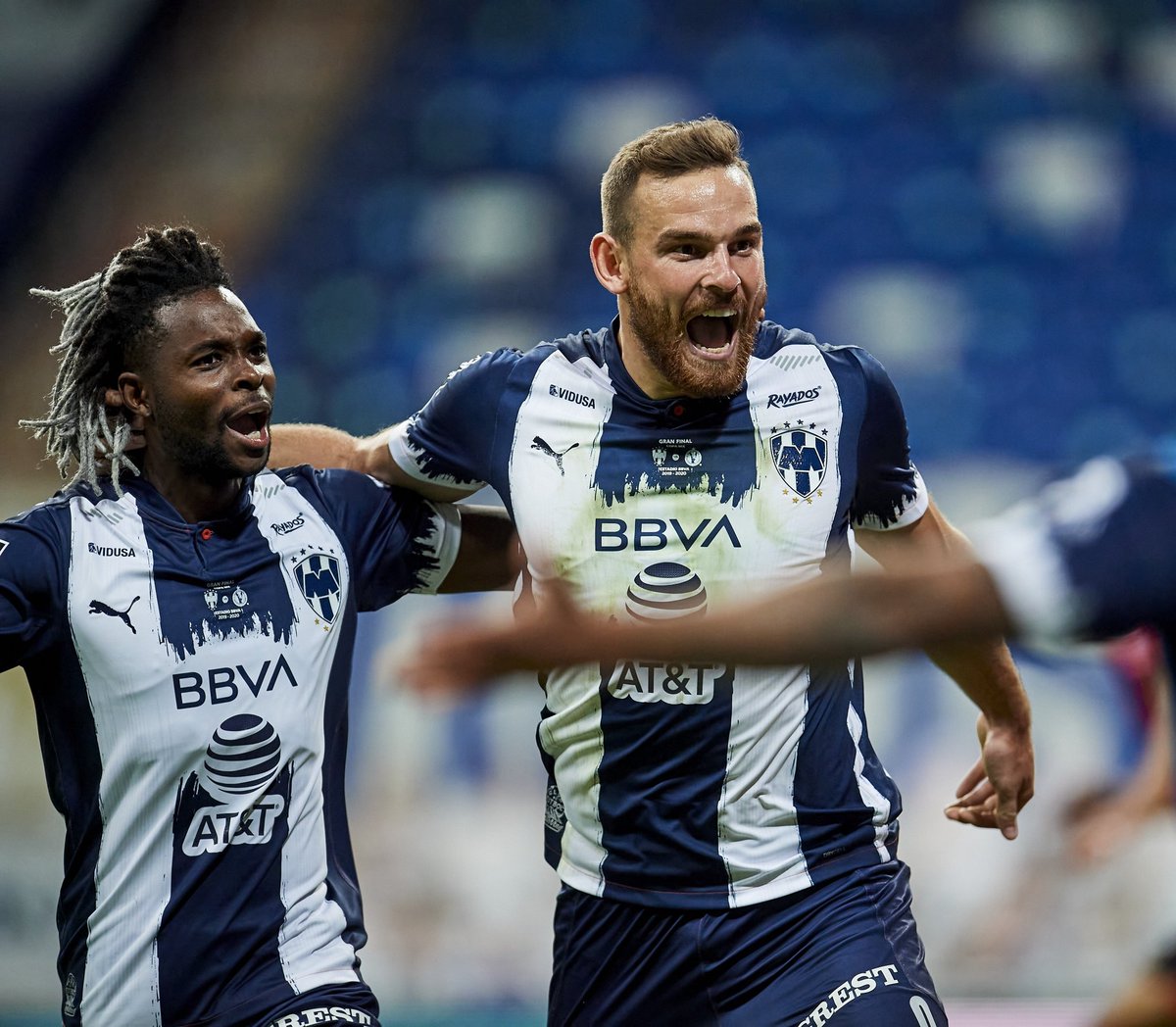 CARLOSLGUERRERO's tweet photo. No sólo es la #CopaMX, es el cúmulo de éxitos, es el triplete, es el arte de ganar, es el ganar como única opción. 
Felicidades 
#RAYADOS 

(📷mexsport) https://t.co/0KjZoxjaFq