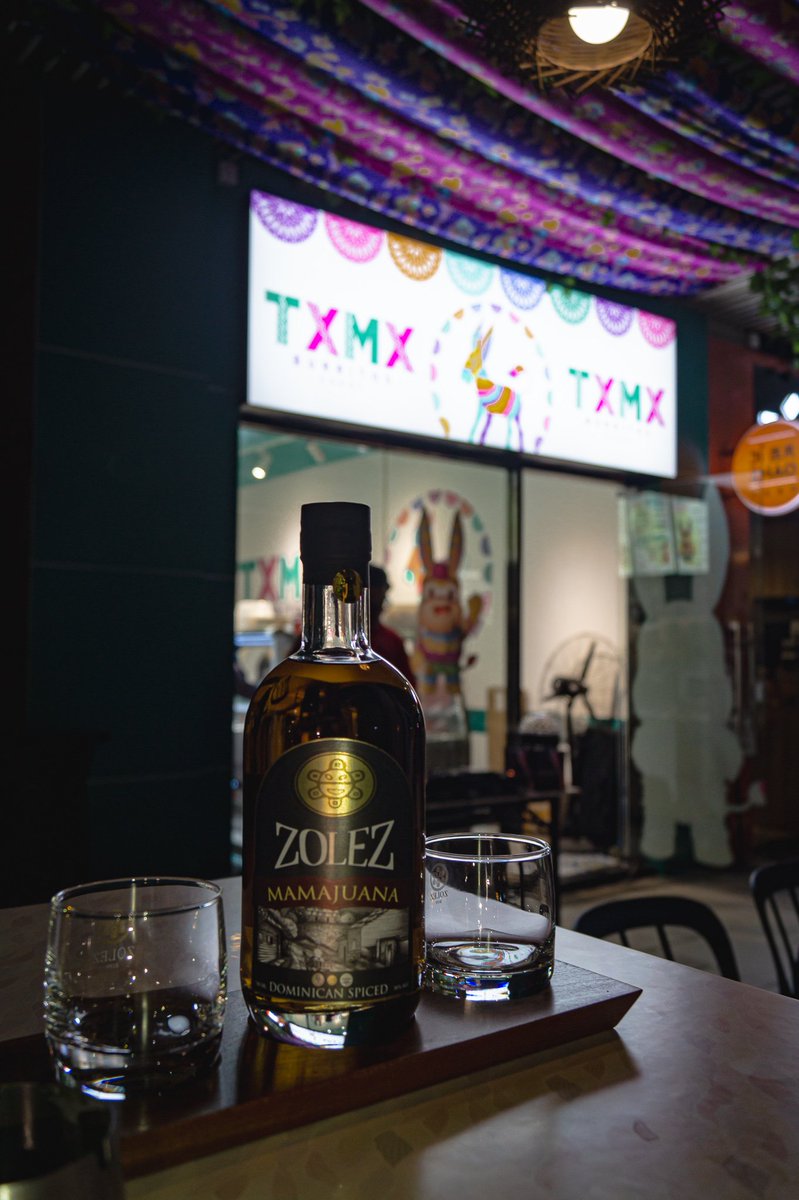 RonZolez's tweet photo. 📣📣📣
ZOLEZ is available at TXMX Liede in Guangzhou, now you can enjoy the best of the Mexican cuisine with your favorite ZOLEZ 🥃
#ronzolez #mexico #tacos #cuisine #restaurant #liede #china #ron #rum #latino #deliciousfood https://t.co/REJXcOnYuf