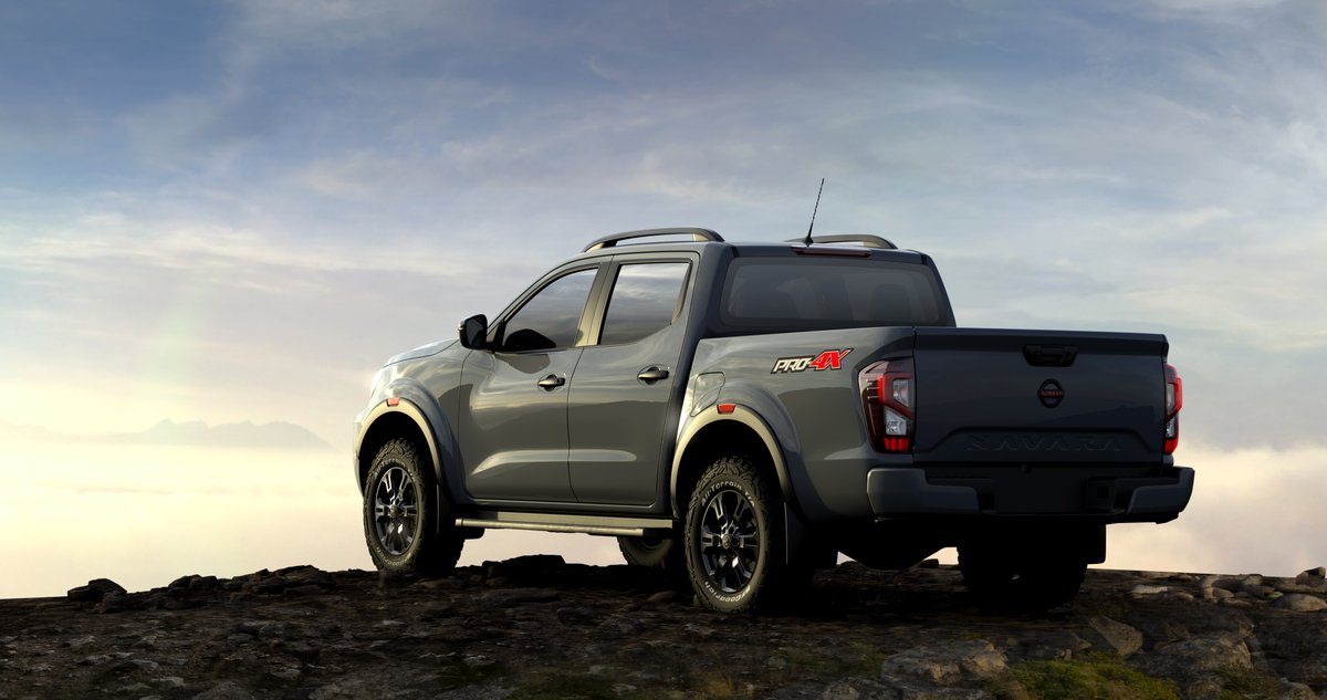 NissanMotor's tweet photo. Ruggedly bold yet stylish, the #NewNissanNavara is made for extreme elements and lives up to Nissan's promise of durability and versatility. Discover more here: https://t.co/l0CC9j2MjG #Nissan #NissanNavara https://t.co/f8Wk3n6bA5