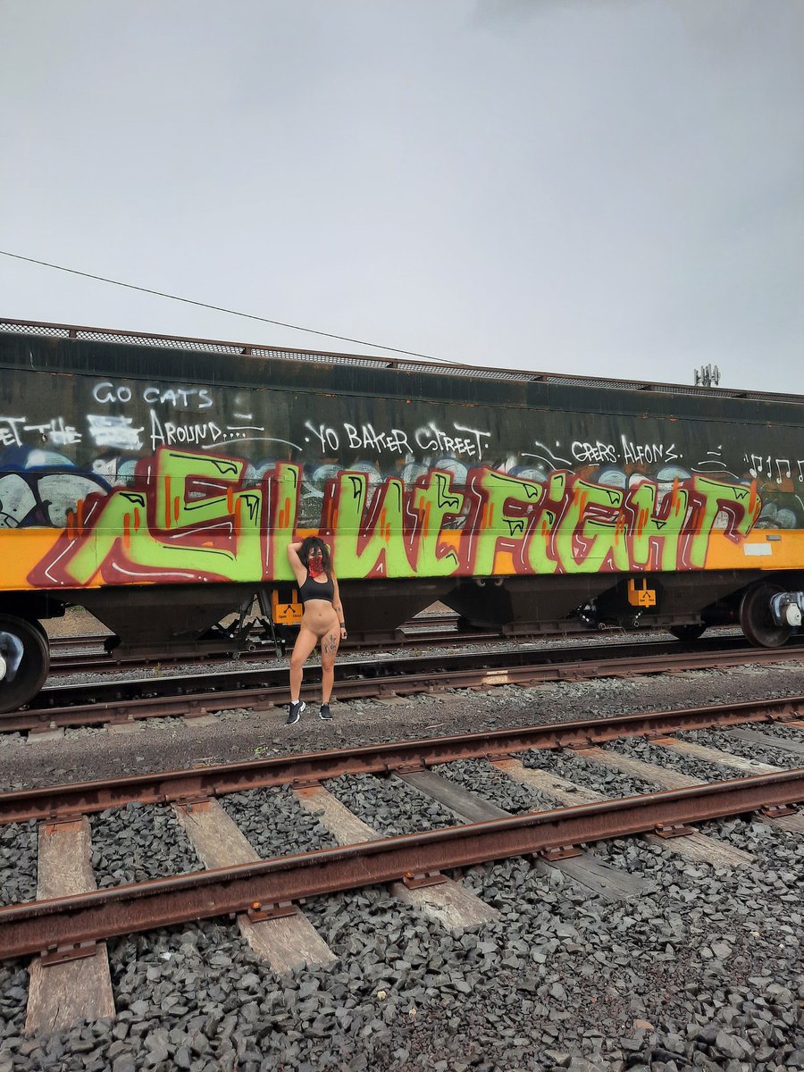 staytruehops's tweet photo. Theres a SLUT FIGHT cumming!
Full photo shoot on onlyfans https://t.co/XHE7tRZneq
Check insta for a couple more pics 😘
#onlyfans #sneakerporn #graffitiporn #staytrueatme #tns #ass #slutfight #aussie_babe #pussylips #freights #freightyard https://t.co/W7NfJwh60V
