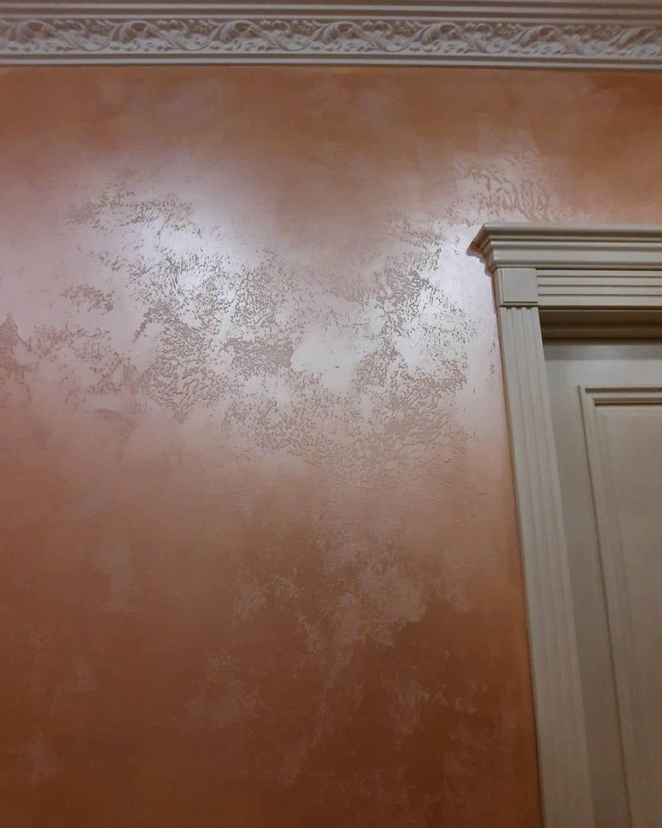 Lacos_Paints's tweet photo. Парадная во всех отношениях прихожая, оформленная декоративным покрытием #VincentDécor Sabbia. Материал колеруется во множество оттенков, а цвет подложки, в роли которой выступает краска-грунт Sous-couche, может быть практически любым!

#lacos #diy 
фото: https://t.co/EPm8daY7kK https://t.co/h6OnGsd5rq
