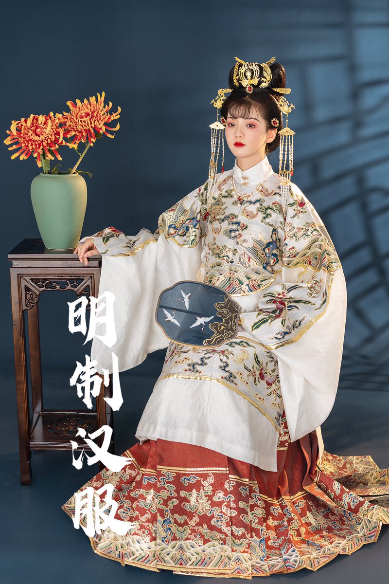 XH_doufu's tweet photo. #hanfu_challenge
 #漢服チャレンジ
#한푸_도전
#汉服挑战
Hanfu is really beautiful～I can wear it every day🥰
Hanfu in Ming Dynasty✨ https://t.co/wWSaN7D0SK