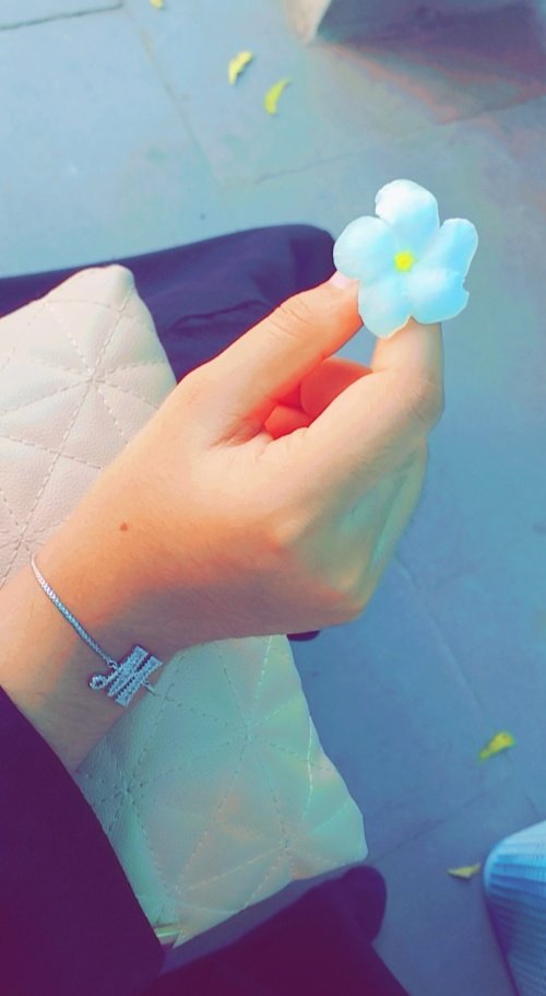 saj_syeda's tweet photo. Miss you a lot 💔🌸 https://t.co/RUbzAg9n6x