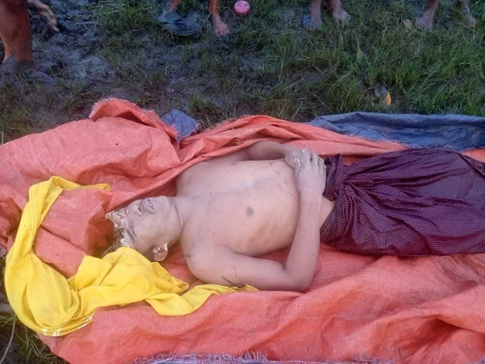 A civilian killed by #Tatmadaw: When Tatmadaw came into DoneChaung Village of Minbya, Arakan, the villagers  ran to hide. At that time U Tun Tun Win was shot dead on Nov. 3, 2020