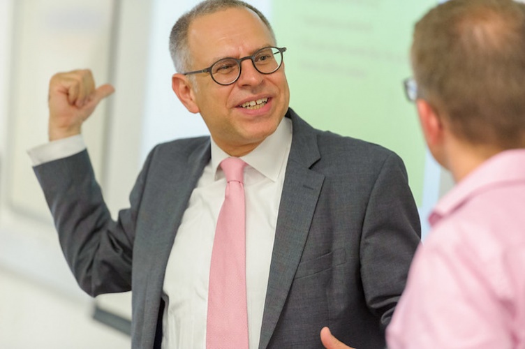 An Executive MBA during the COVID-19 pandemic? In our interview with Prof. Dr. Stefan Schmid, he talks about how teaching methods and content have changed since and how interaction levels have continued with online classes. Read full interview here 👉🏼bit.ly/38bqTvK #EMBA