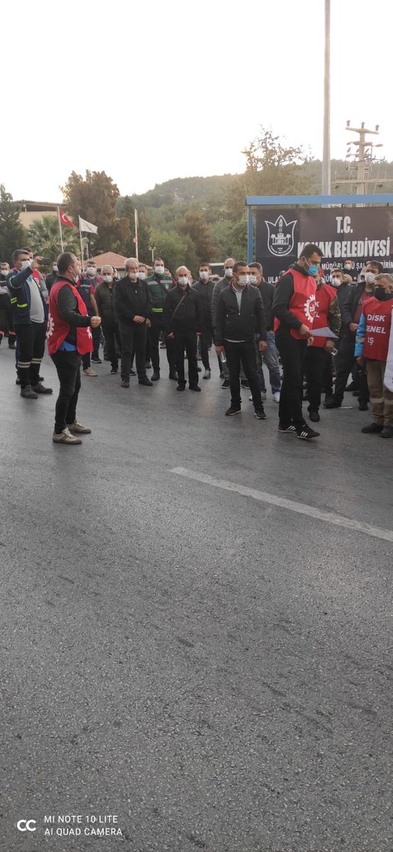karabağlar,Konak ve buca belediyesi şantiyelerinden uyardık saray ve ortağını .kıdem tazminatı kırmızı çizgimizdir.kırmızı çizgide geçilmesi mümkün olmayan bölge demektir.