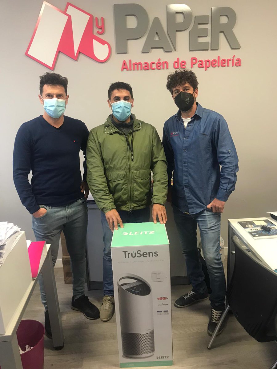 _My_Paper_'s tweet photo. 📣📣My Paper, el almacén de papelería de referencia en Miguelturra, 📣📣ha donado al AMPA El Pradillo
 un purificador de aire dotado con filtro HEPA de los que esta empresa local comercializa ‼️‼️ https://t.co/6tFXIgEsKC