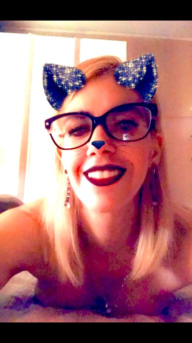 Hello I m online now in chaturbate, see my cam...Kisss.   https://t.co/cycPwEKIwt https://t.co/4i7LL<a href="/tag/manyvids"class="tags"><span>#manyvids</span></a><a href="/tag/mvsales"class="tags"><span>#mvsales</span></a>