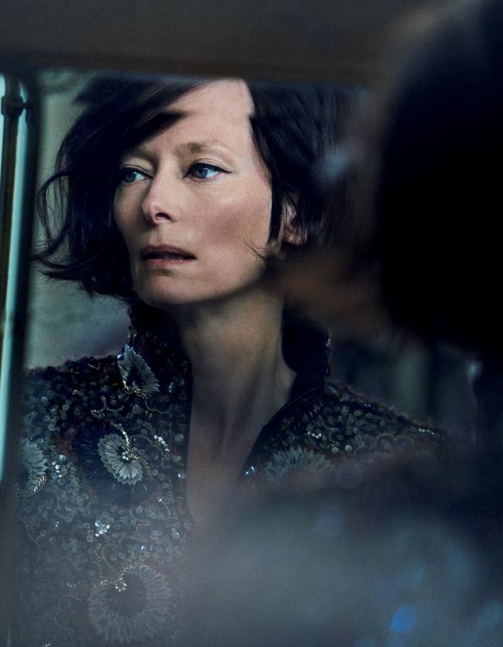 perezt70's tweet photo. Hoy cumple 60 años la camaleónica e inclasificable Tilda Swinton. https://t.co/up5cxD3J7L