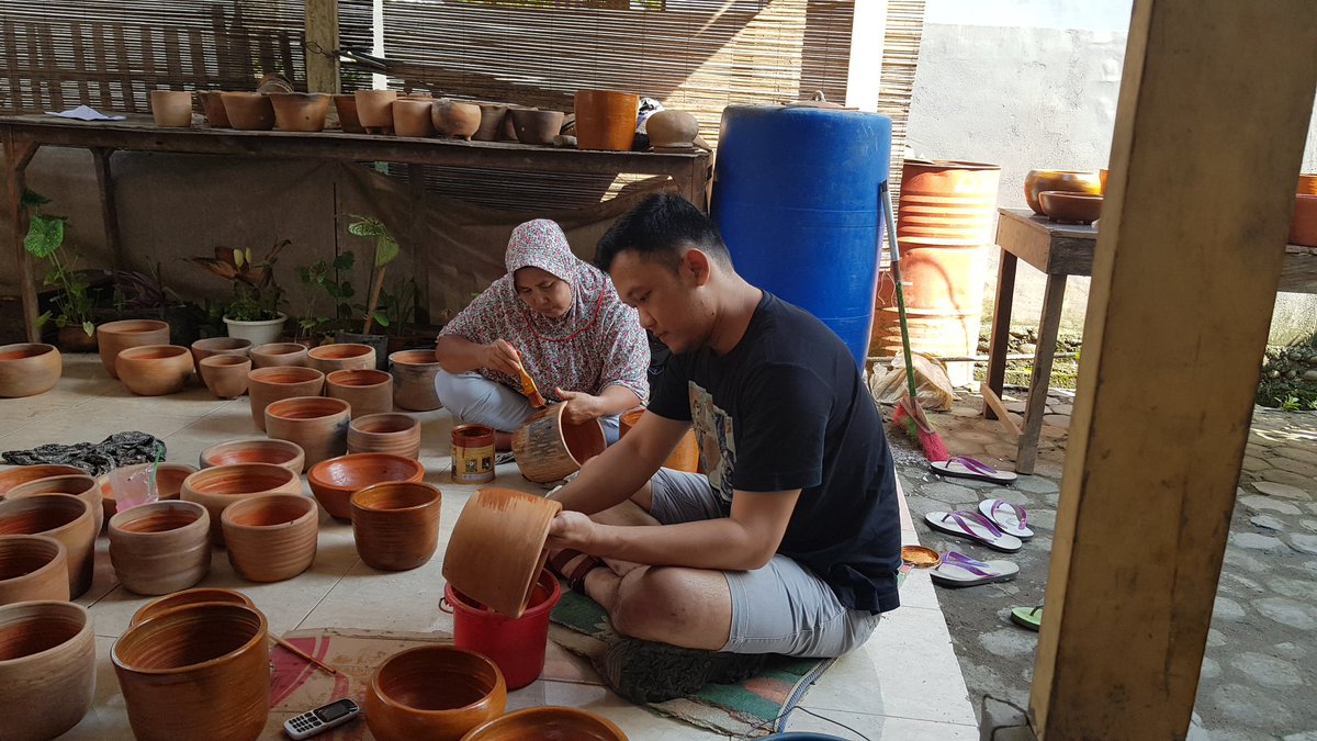ariya_ayac's tweet photo. Pot #teracota ku dah jadiiii... https://t.co/6sBPcKKi56