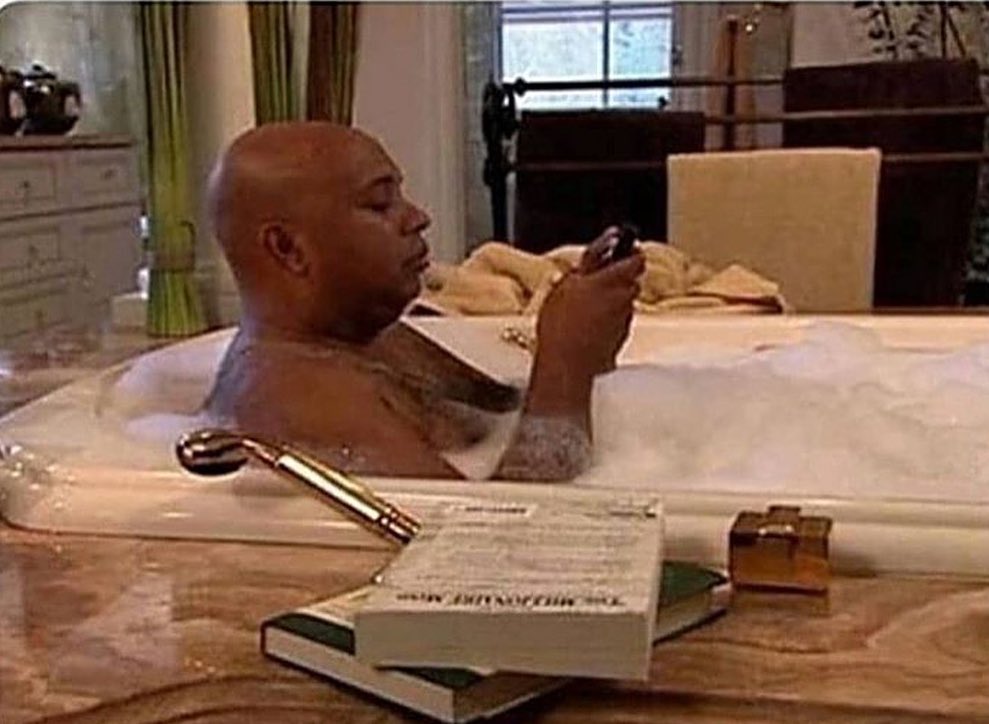 DamnAnakinn's tweet image. USA: where u at?

Nevada: I’m on the freeway