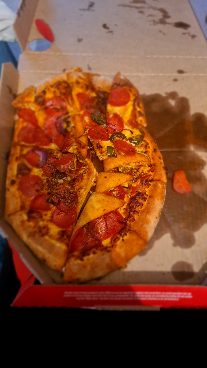 Majeczka83's tweet photo. Pizza mashup... too late for Halloween @Dominos_UK thanks for my ruined dinner https://t.co/REcXc4vR21