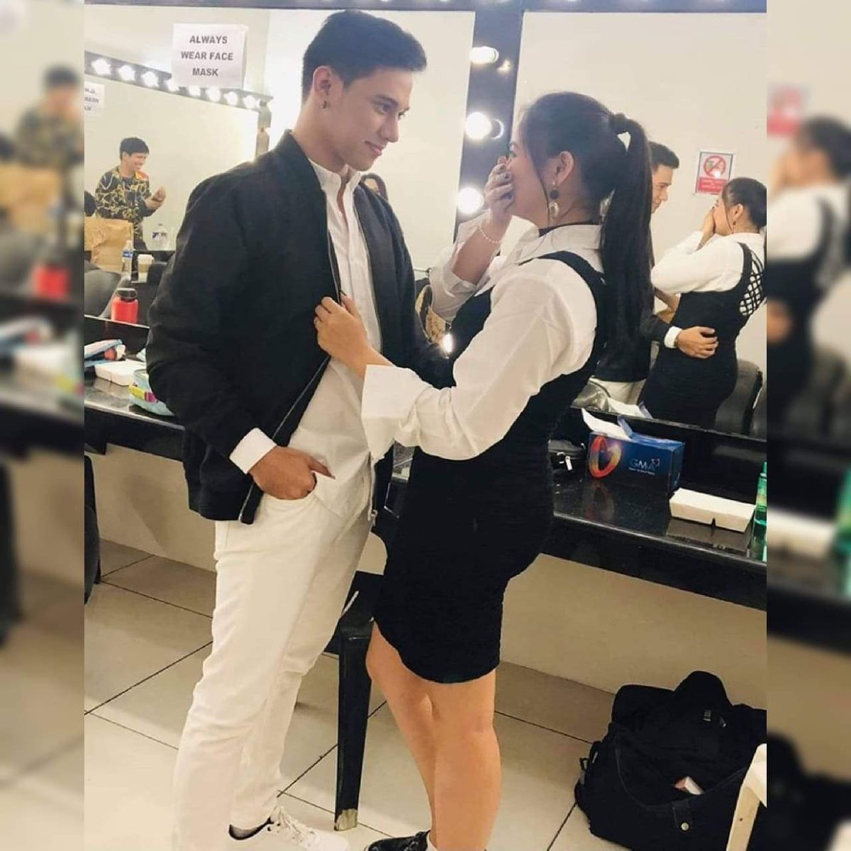 EygeeS's tweet photo. Feel nyo din ba ang spark mga kasquad? Iba talaga ang #EYUlangako
#ClashkosiEYGEE
@eygeepauldevera https://t.co/9lKG0TlAkt
