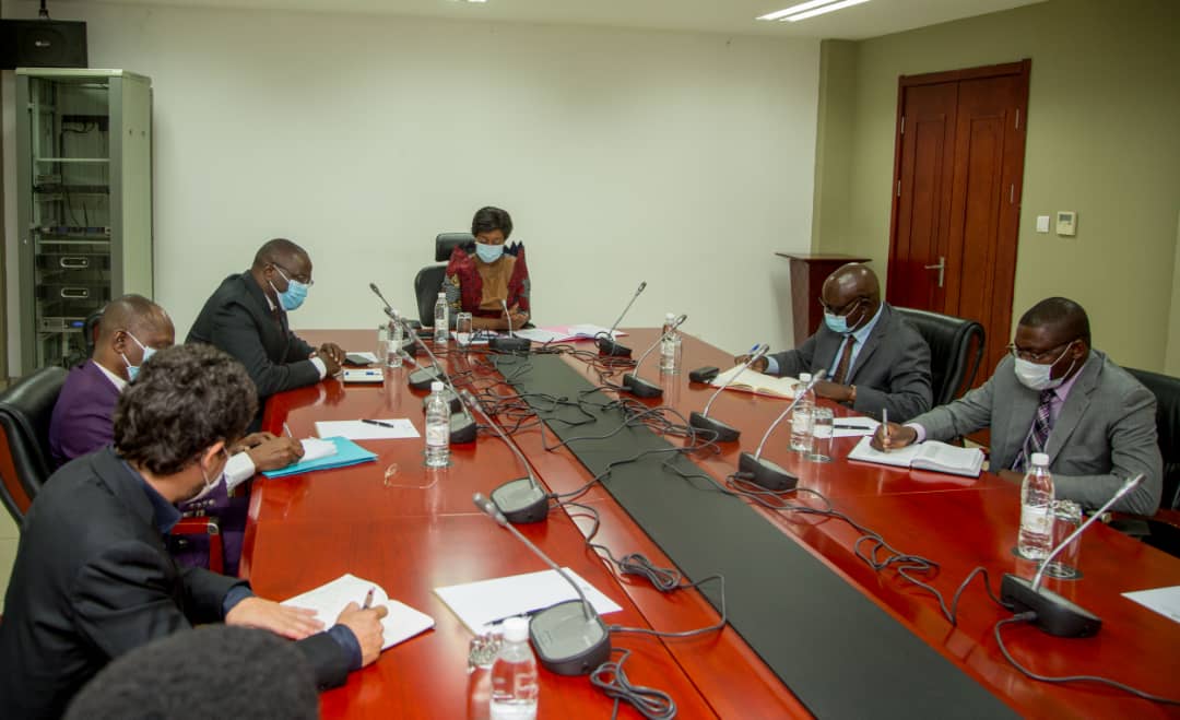 EnvDDBC_GouvCg's tweet photo. En présence de @maleye_diop, Représentant Résident du @pnudfr, Madame @ASoudanNonault , Ministre du Tourisme et de l’Environnement, a reçu une délégation de WWF, venue présenter le projet #BIODEV.
https://t.co/ZIYCSwQ1Sm
@PNUDRepduCongo https://t.co/EnfEIKMJQU