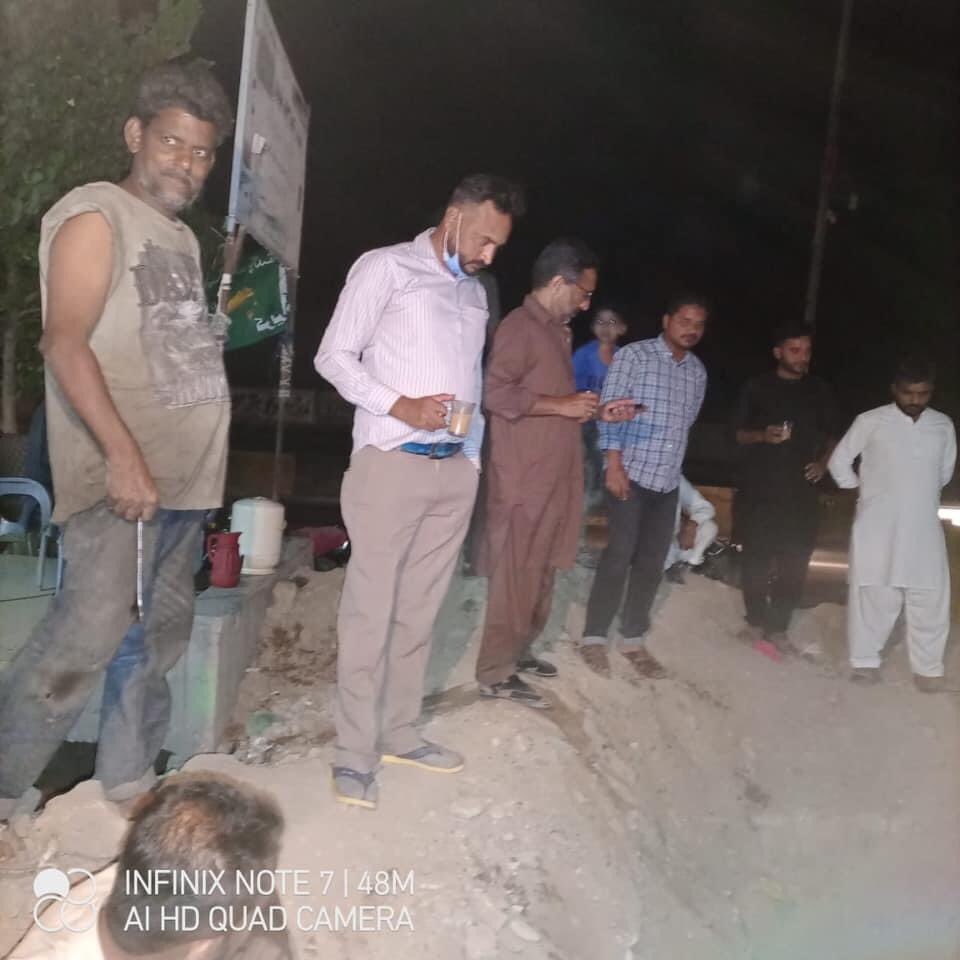 RealNomanKhan's tweet photo. Residents of Kumharwara grateful to @MQMPKOfficial Fixing of 6” valve on by pass water supply line at Kumharwara UC35 Baldia in the supervisions of Asif Gujrat, ex chairman noman khan &amp; Councelors @BaldiaTown2 @ZahidMansori @KamranAkhterMQM @IamNomanArif @adeel2900 @realshazaq https://t.co/ntYl1Ss8T7