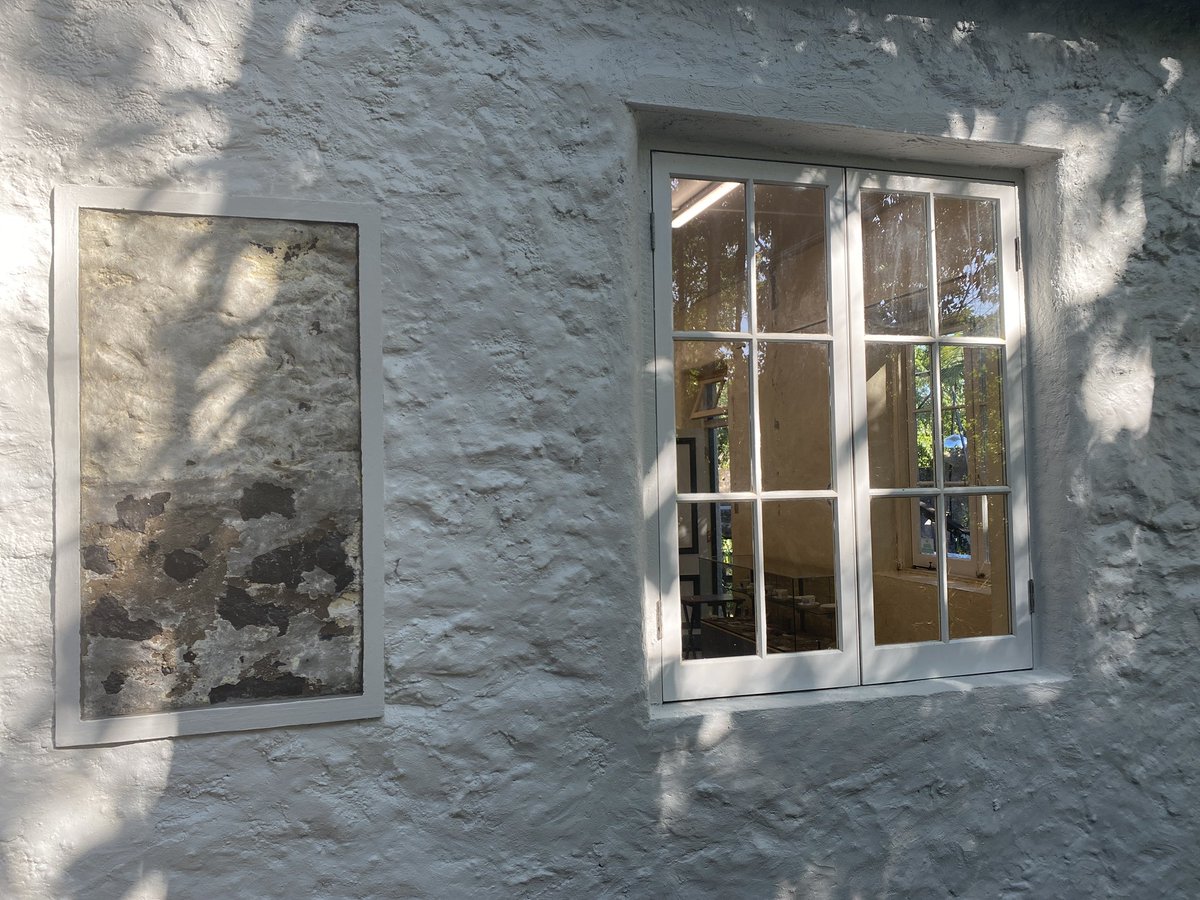 japanparonella's tweet image. パロネラパーク のホゼの家であった現在のミュージアムの色が一新🤍オリジナルのオフホワイトだそうです‼️
何だかスッキリスマート🌳🌴
#パロネラパーク @Cairns_JP @queenslandjp @Go_Australia #ホゼの家　#thedreamcontinues