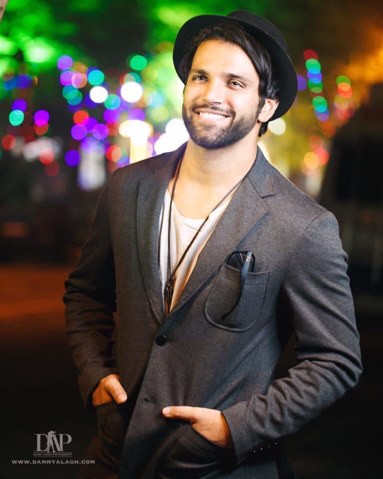 rithvikdworld's tweet photo. #HappyBirthdayRithvikDhanjani ♥️ https://t.co/RdHqo7zoYa