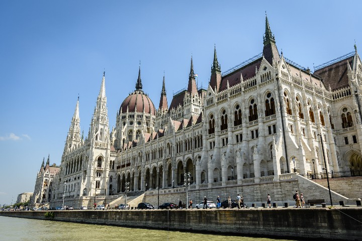 VineyardKapolna's tweet photo. #BeautifulBUD
Alajos Hauszmann was a brilliant architect in the Golden Age of #Budapest – century later this #architect of #BudaCastle is in the spotlight again
➡️ #Hungary #architectBUD #architecture #architectureBUD #historyBUD #buildingsBUD
https://t.co/6WnzzU4w7t https://t.co/0HesRQTMiU