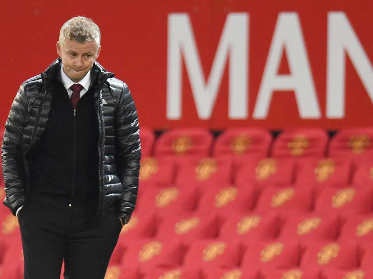 toisports's tweet photo. Solskjaer laments 'unforgivable' defending in @ManUtd's shocking @ChampionsLeague defeat
READ: https://t.co/LRARDlKdL3
#ManchesterUnited #ChampionsLeague #ISTMUN
(File Photo) https://t.co/OoYAeqRIEE
