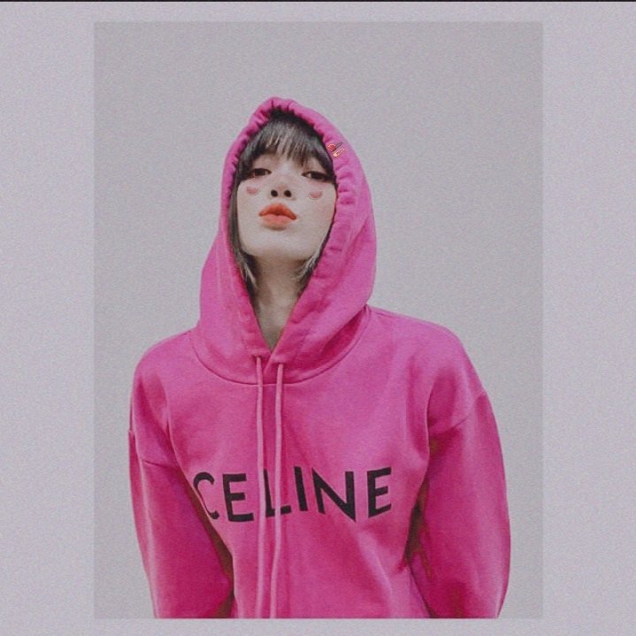 blckpinkchae's tweet photo. THIS LISA         WITH          THIS MOMO ❤️
#dancingmachinelisa/momo
#twicemomo#blackpinklisa #BLACKPINK #MAMAVOTE https://t.co/sjVsZjsqQ6