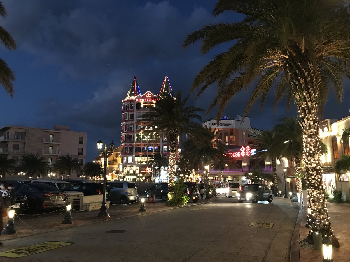 okinawanderer's tweet photo. OkiNews!!   Chatan town wins the #1 most comfortable town in Okinawa

https://t.co/qbdl85KVNV

#okinawa #chatan #beach #sunset #araha https://t.co/zUzYC5o6OH