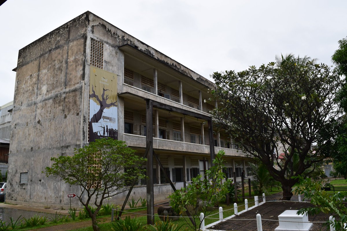 screamingpiston's tweet photo. **Warning Heavy Read/Pictures** #KhmerRogueRegime- The Dark History Of #Cambodia! We were taken aback &amp; had tears in our eyes after #S21 prison &amp; #killingfields memorial visit we could not digest the brutality melted out on Cambodians. #Genocide 
https://t.co/YkABFh9tWM https://t.co/v07TxBxWwp