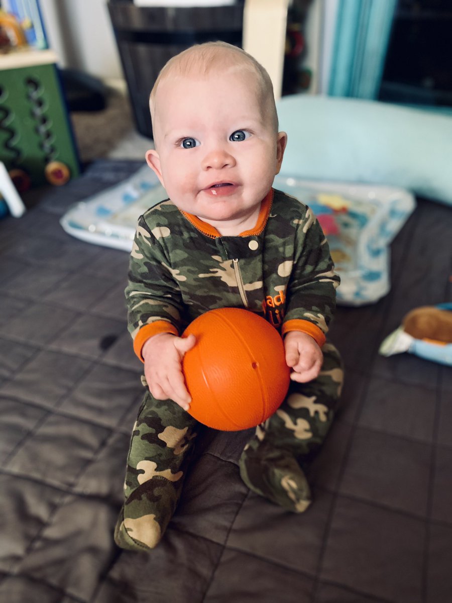 hannahmrandall's tweet photo. I couldn’t do this life without you, Coop https://t.co/TpeJaAP5j0