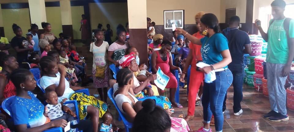 Life4AM's tweet photo. In Partnership with @UKinLiberia, @Life4AM today donated 100 plus COVID-19 awareness materials to pregnant women and baby mothers in West Point Community. Keep safe, be kind.
#charity #COVID19 #health #community #worldasone #worldinunion https://t.co/IpIl6homPJ