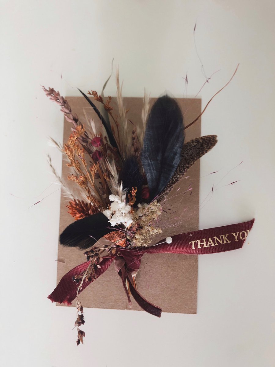 elcraftsnarts's tweet photo. Boutonnières design by @elcraftsnarts
#boutonniere #buttonhole #grooms #wedding #groomsmen #boho #bohowedding #rusticwedding #groomstyle #rusticfloral #bride #weddingessential #bohemain #bohemainwedding #travel #event #suit #minibouquet #tabledecor #giftdecor #floral #bespoke https://t.co/rJtPzmHJ40