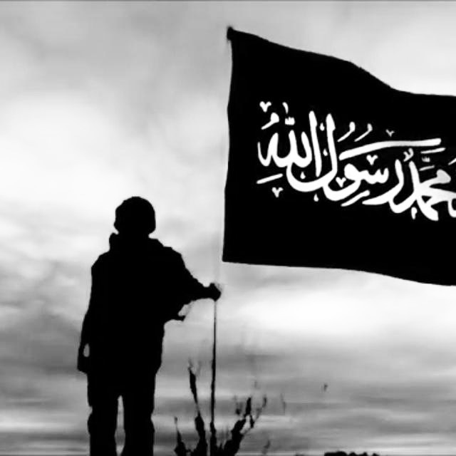 Bu aşağılık dünya şeytanın sarhoşluğudur. Kim sarhoş olursa sadece ölülerin ordusunda kaybedenler arasında pişmanlıklarla uyanır..

Yahyâ Ibn Mu'âdh