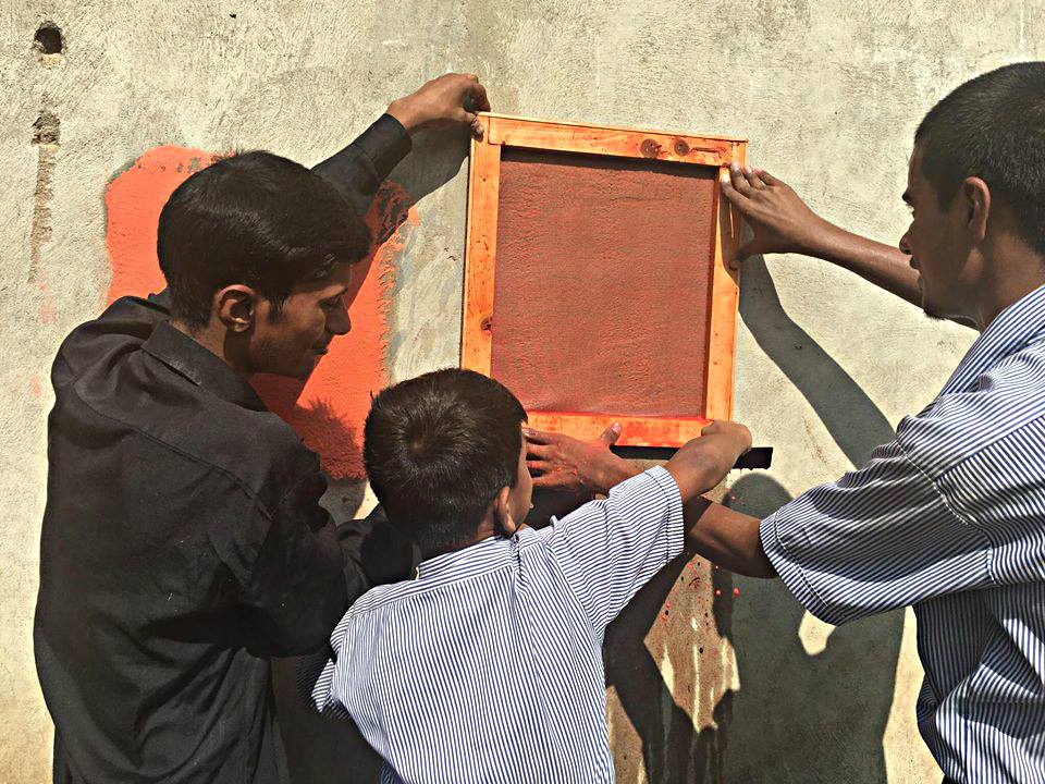 MarkazeUmeed's tweet photo. Papermaking activity with students at #markazeumeed #learningisfun #activities #SpecialEducation #SDGs #EnvironmentalJustice  #recycle #savetheearth https://t.co/rBCBgoqm3Q