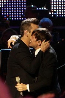 Garyismyhero's tweet photo. #GreatestNight #BBCCIN #story #link #video #memories @GaryBarlow #ChildrenInNeedRocks
https://t.co/uHLZNOCRKO
(YT: 'BizzoHD')
https://t.co/negD1OdFzW https://t.co/deVWRjZIw3