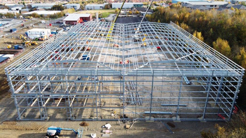 The steel frames are progressing nicely on site at Silkwood Business Park, Wakefield for <a href="/PLPropUK/">PLP</a> . #construction #progress #industrial #steelframe