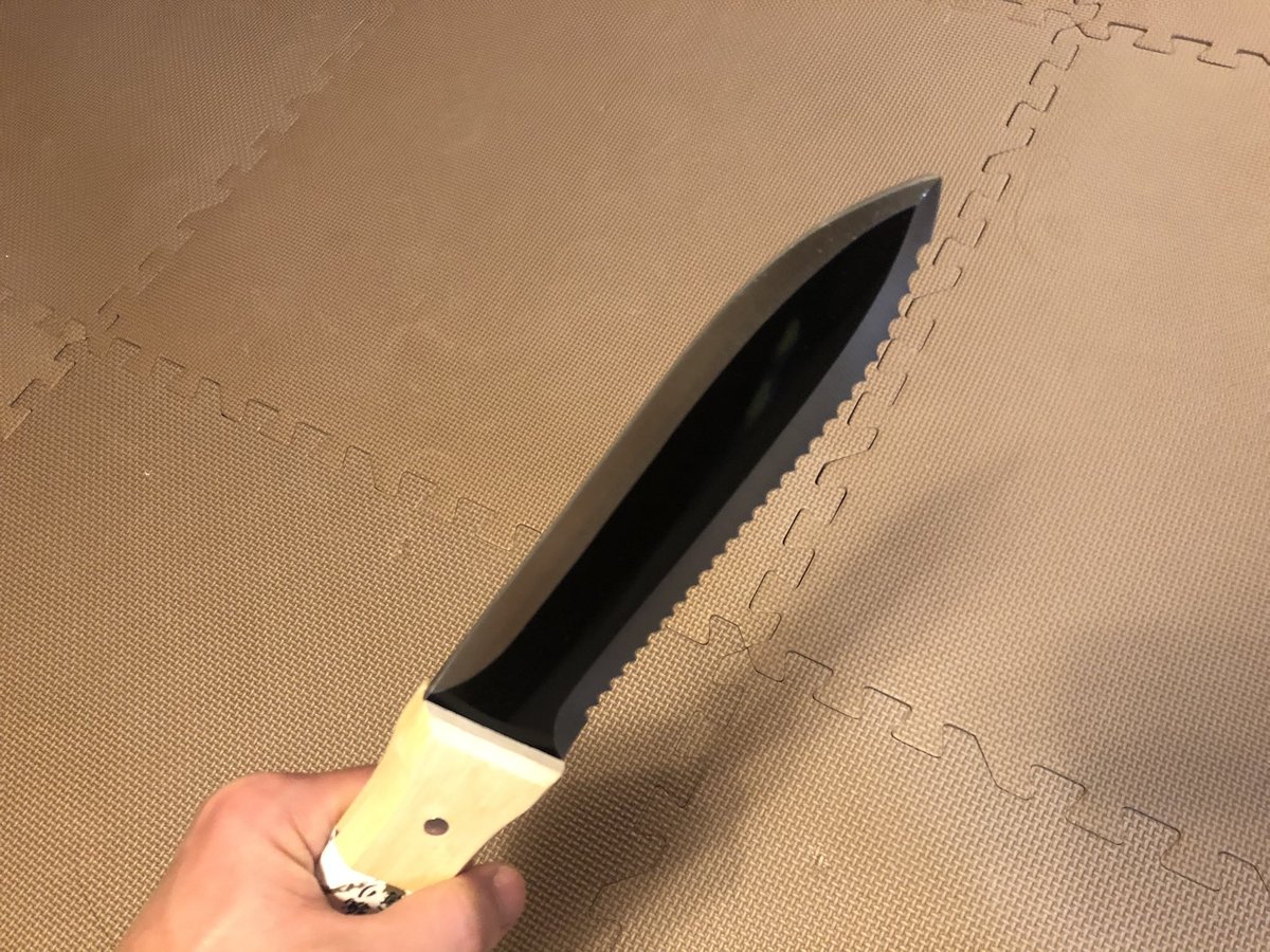 ガナドウ 山菜用のナイフ買ったけど効率良く人を殺す道具にしか見えないんだよ ガナドウ 山菜用のナイフ買ったけど効率良く人を殺す道具にしか見えないんだよ