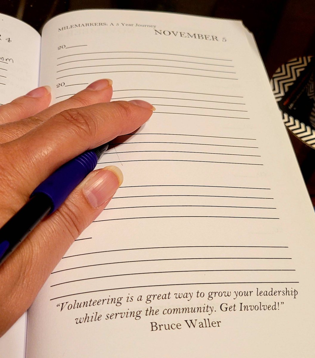 Htorres37's tweet photo. As I am interviewing people for my book about networking, a theme has popped up... It's not about you, it's about what you can do for others. As @Bruce Waller says in #Milemarkers, "Get Involved." #HRHeidi #futureauthor #CLIMB #SEC #dallashr #ntxshrm #wtamushrm https://t.co/jNyNB1QmlW