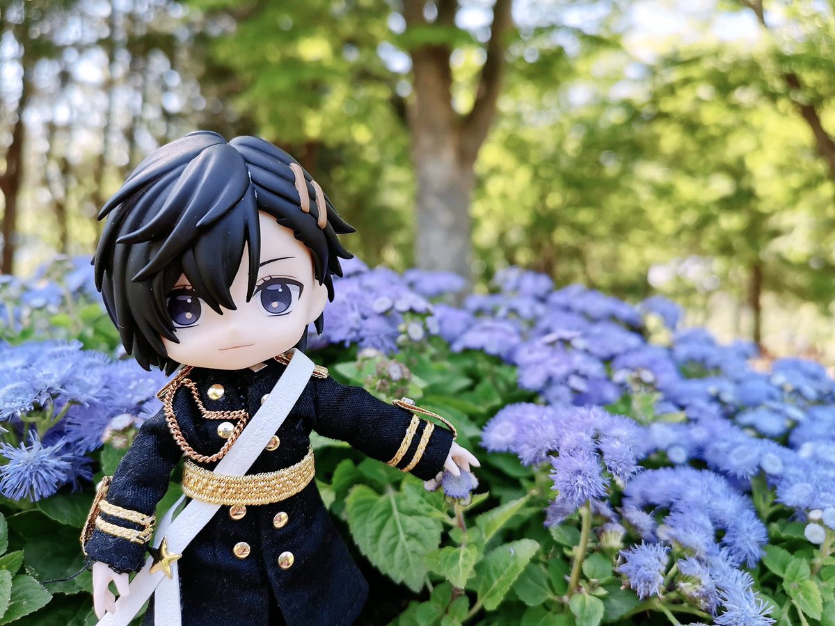 califlair's tweet photo. hi i usually scream about ocs in private but today is my tsundere son gyurei's birthday 🎂 dug up some old pics to celebrate!!

(he's the og inspo behind all the black cats in my merch 🐱) https://t.co/Lpu3Ktq3Tr