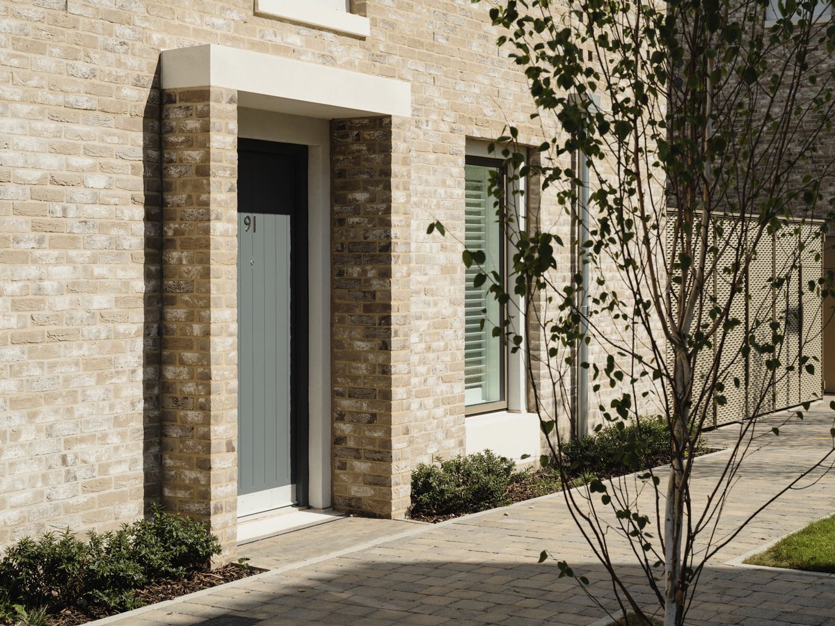 AlanJonesFRIBA's tweet photo. I encourage anyone who has worked with an architect in the past two years on a house or housing project to complete @RIBA’s 2020 Working with Architects survey. Sharing your experiences will help our members to improve the service they provide: https://t.co/RQonfECXvN https://t.co/B6TaVhIo24