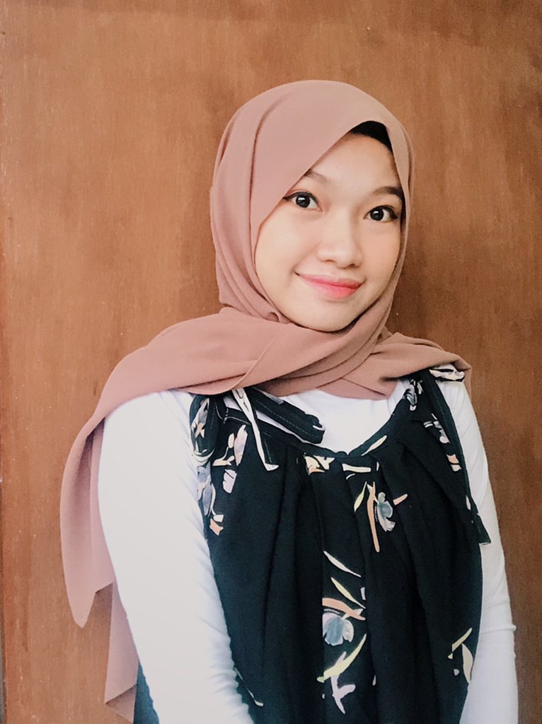 sangjuwita's tweet photo. @alfinrizalisme Kl mau gambarin aku juga bole 😳😳😳😳
#pamrih wkwkwkwk https://t.co/9XqORvmNxG