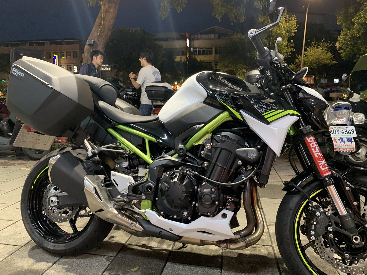 WuTaiwan's tweet photo. 😁[ #SH23後箱 ] #Z900行李箱組
✅上箱SH23+SHAD專用側架 ✅公司貨一年保固 ✅其他尺寸歡迎詢問
拍賣快速到貨下標區 https://t.co/0K8ZH2NAal
其他車種都歡迎詢問。 #SHAD #SH26 #SH29 #SH33 #SH34 #SH37 #SH39 #SH40 #SH40cargo #SH45 #SH48 https://t.co/hq58MqBbnd