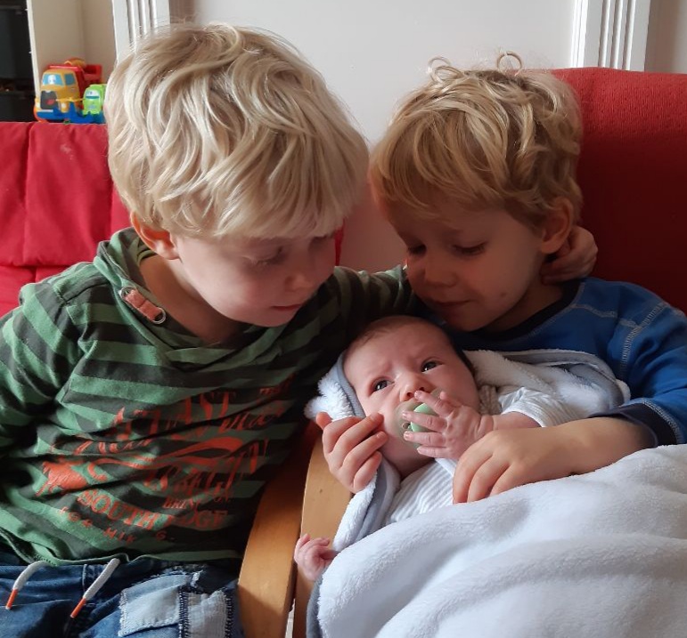 Wow, doubly blessed: both a healthy baby daughter and a NWO <a href="/ZonMw/">ZonMw</a> #Veni grant for my research into personalized dynamic modelling after breast cancer!! <a href="/PeHT_UTwente/">PeHT @ #UTwente</a> #eHealth #TechMedCentre @Utwente utwente.nl/nieuws/2020/11…