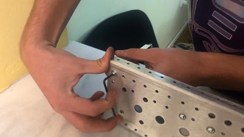 ro2d2team's tweet photo. When building a #robot, you should not be afraid to screw up, both literally and figuratively!
#ForceForChange #FIRSTTechChallenge #FIRSTTogether #FIRSTGAMECHANGERS #FIRSTInspires https://t.co/trNu3NlloG